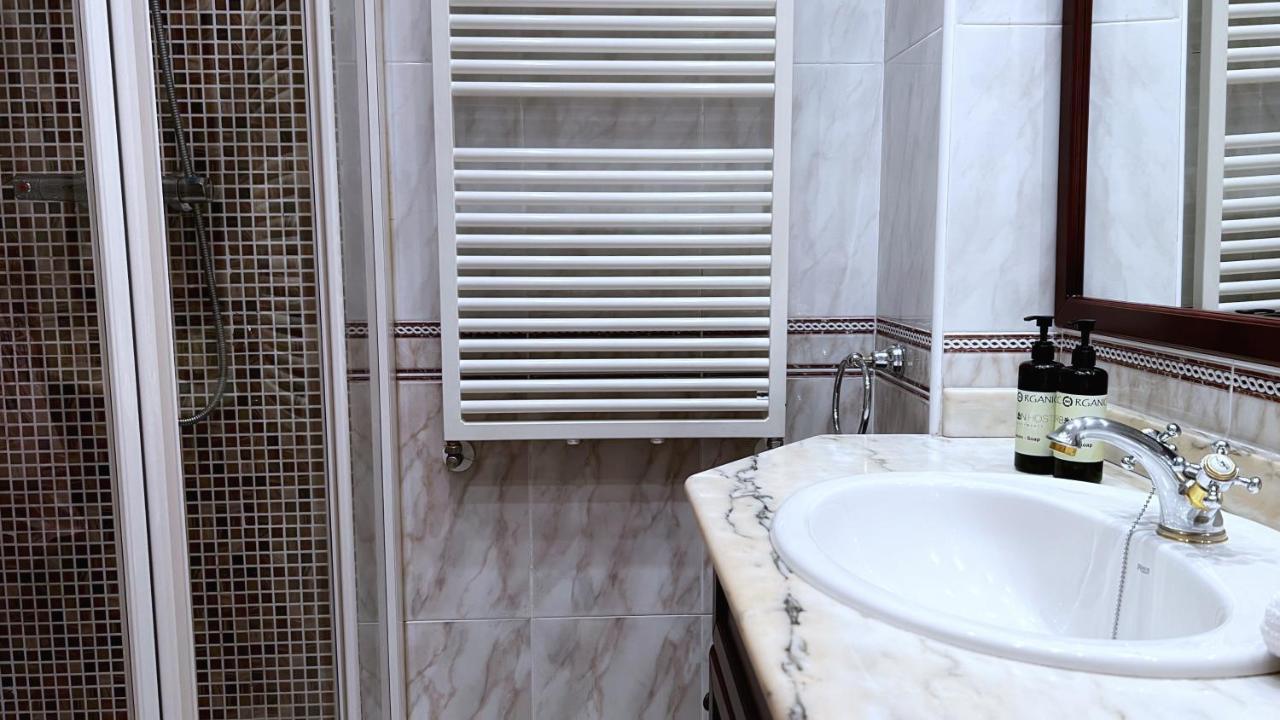 Apartmán Amplio Y Acogedor Cerca Del Guggenheim Bilbao Exteriér fotografie